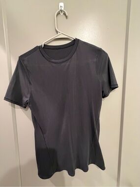 lululemon athletica Men's Short-Sleeve Crew Tee - Charcoal Gray